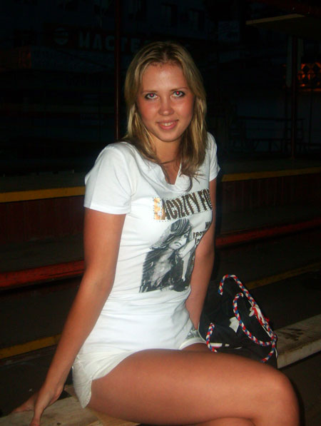 russiangirlsmoscow.com - beautiful young girl